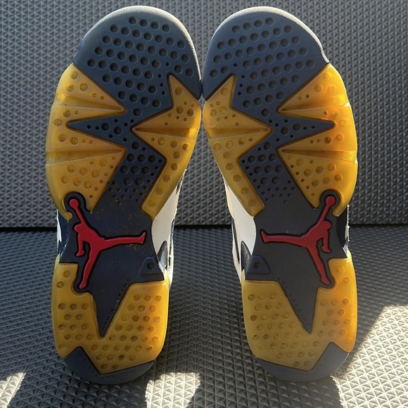 Nike Air Jordan 6 Retro Olympic Shoes - Picture 7 of 8